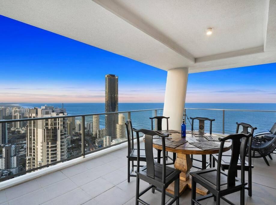 Exclusive Circle On Cavil Sub-Penthouse Luxury Apt - Hosted By Coastal Letting Голд-Кост Екстер'єр фото