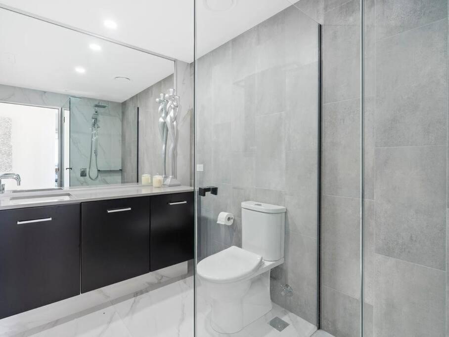 Exclusive Circle On Cavil Sub-Penthouse Luxury Apt - Hosted By Coastal Letting Голд-Кост Екстер'єр фото
