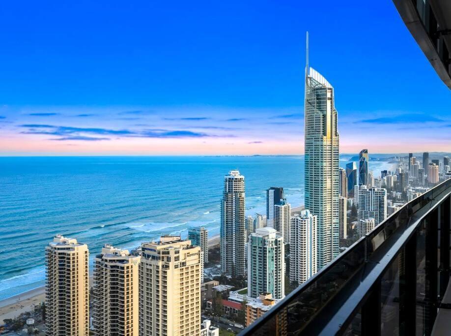 Exclusive Circle On Cavil Sub-Penthouse Luxury Apt - Hosted By Coastal Letting Голд-Кост Екстер'єр фото